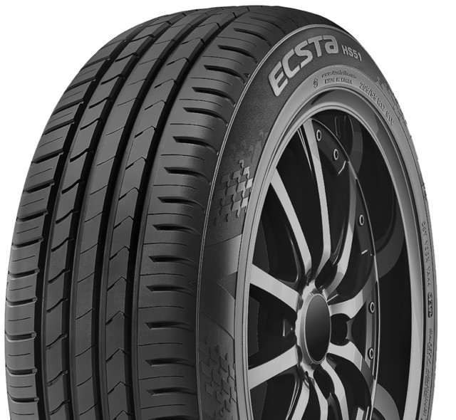 Kumho Ecsta HS51 235/45 R18 94V